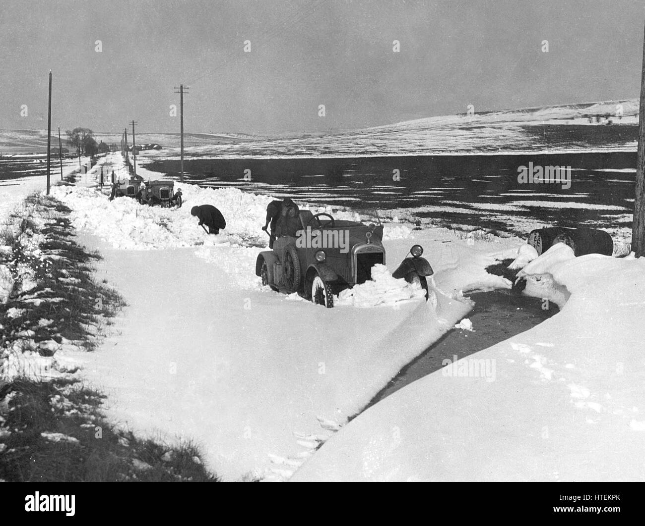 G.W.K. nel cumulo di neve 1921 Foto Stock