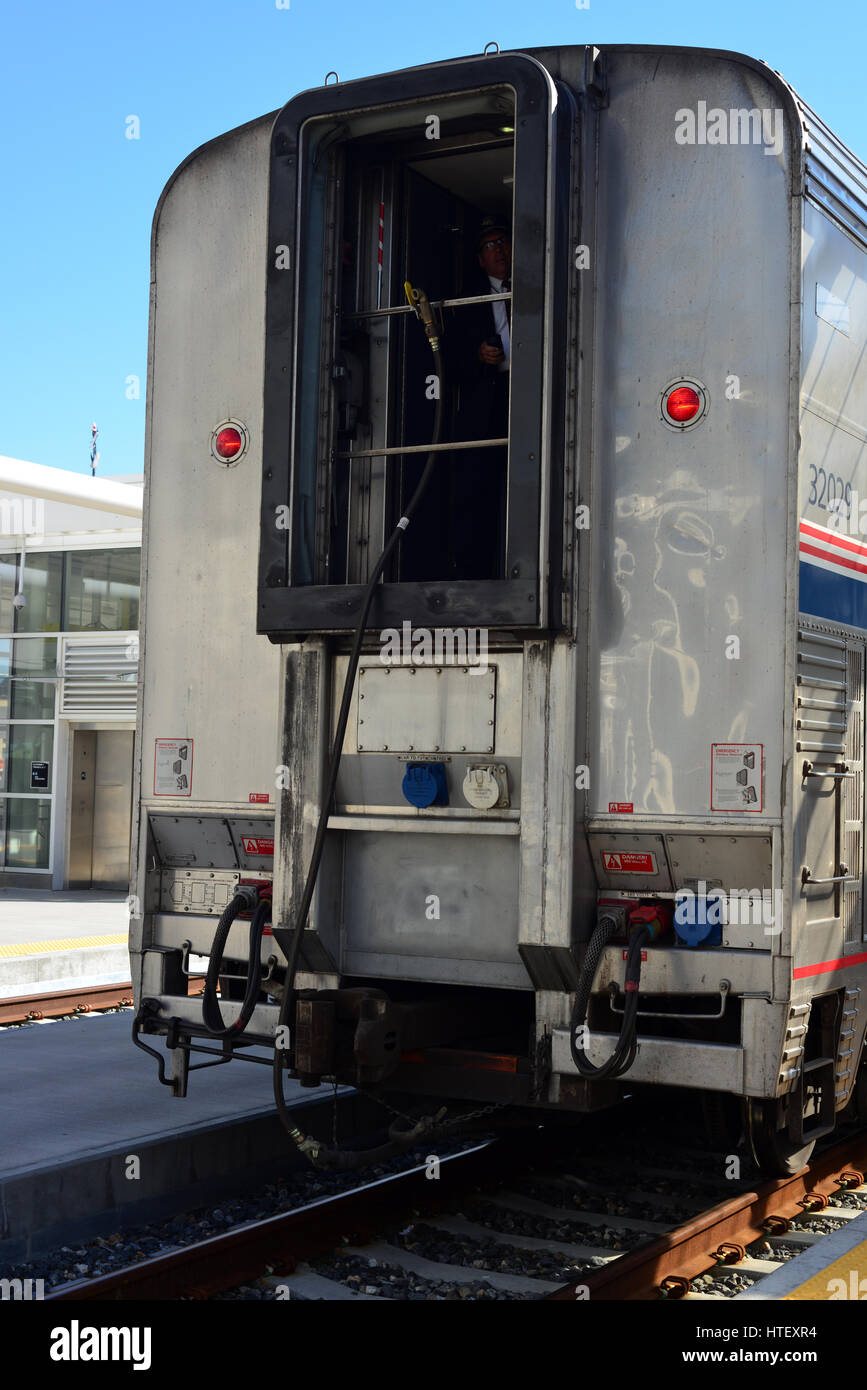 Auto posteriore della California Zephyr servizio da Chicago a Emeryville come esso appoggia in Union Station, Denver Colorado su una mattina in giugno Foto Stock
