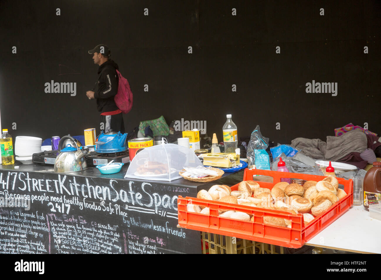 Soup Kitchen fornito in Martin Place Sydney per i senzatetto che dormono in modo irregolare a centro della città,l'Australia Foto Stock