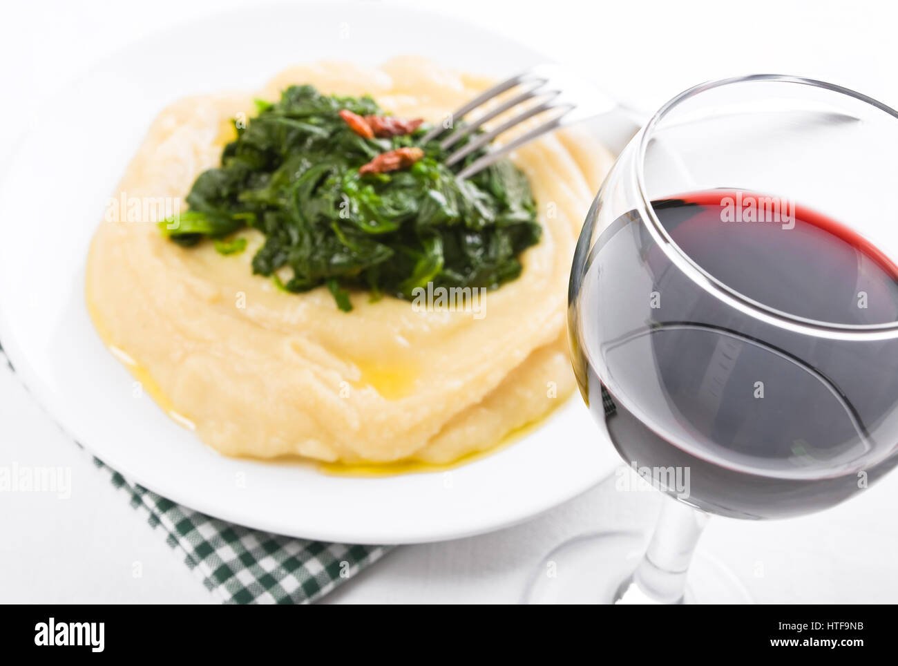 Fava purea di spinaci. Purè di fave e spinaci. Foto Stock