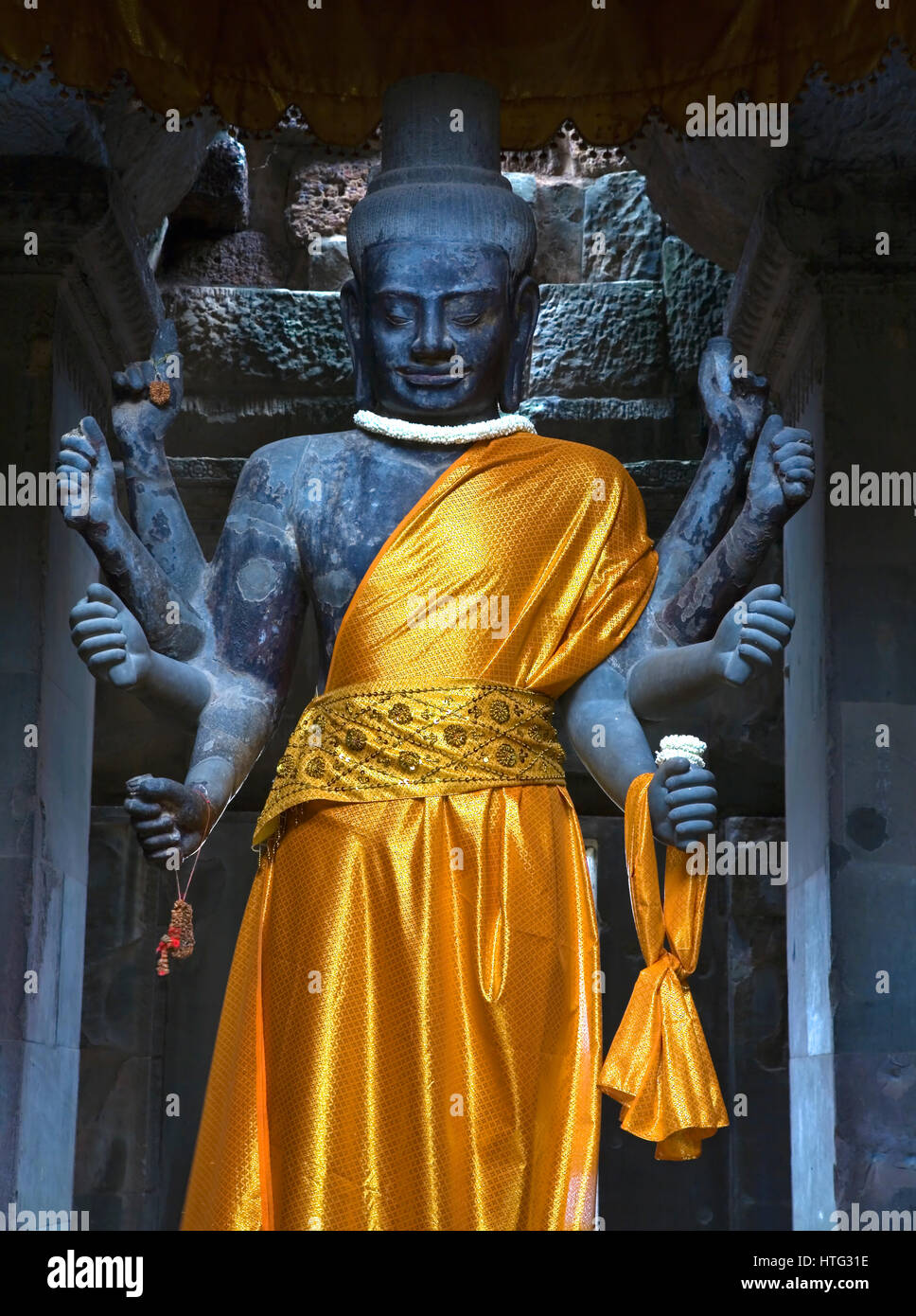 Statua buddista in Angkor Wat. In Cambogia, in Asia Foto Stock