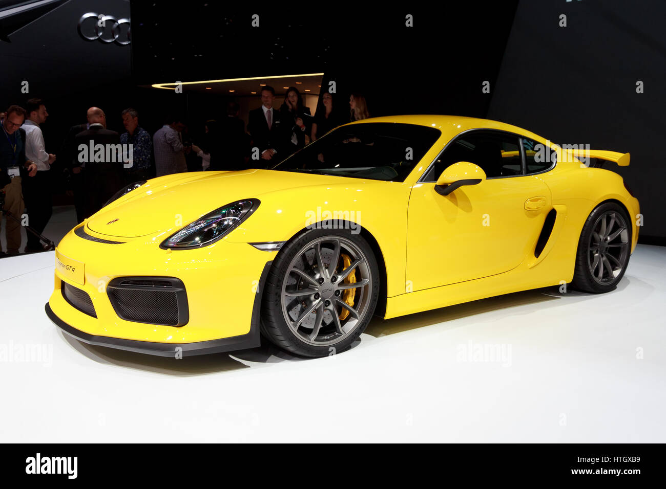 Ginevra, Svizzera - 4 Marzo 2015: Nuova 2016 Porsche Cayman GT4 svelata al 85º Salone Internazionale di Ginevra a Palexpo. Foto Stock