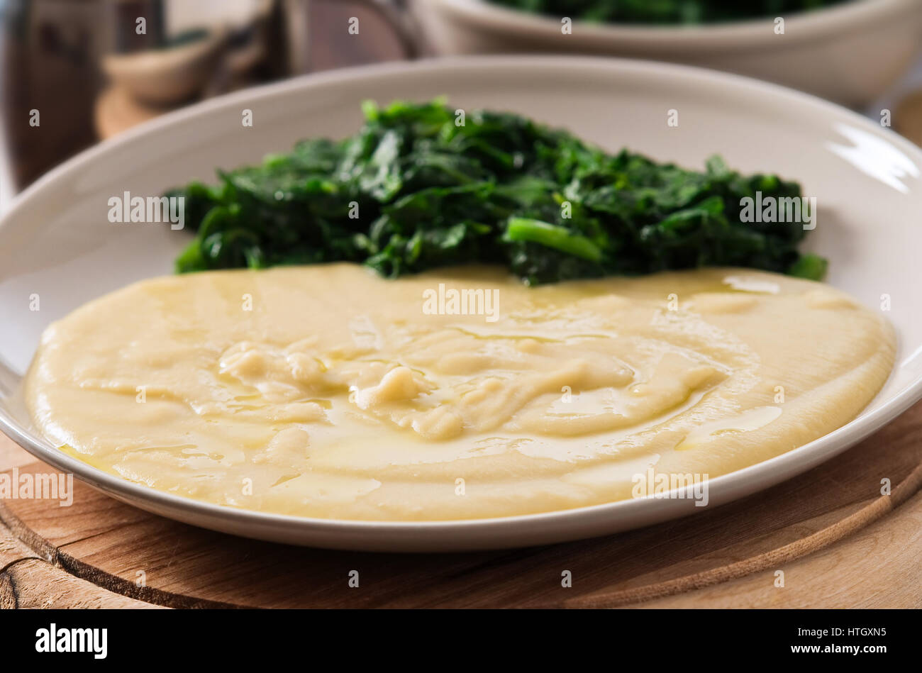 Fava purea di spinaci. Foto Stock