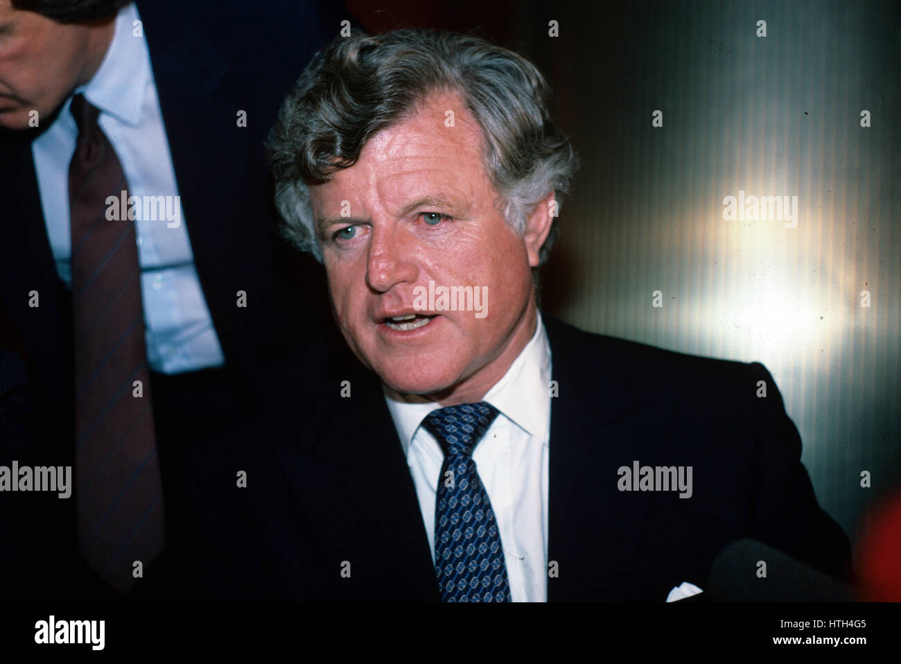 Ted Kennedy a New York City nel 1984. Foto Stock