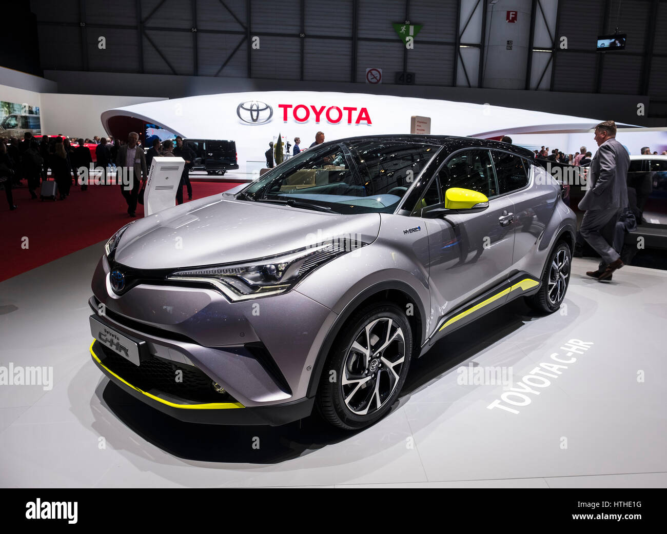 Toyota C-HR, hybrid electric SUV a 87th Geneva International Motor Show di Ginevra Svizzera 2017 Foto Stock