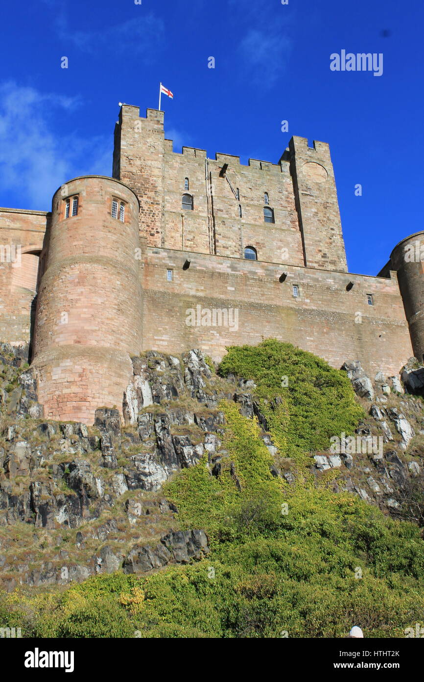 Il castello di Bamburgh, Bamburgh, Northumberland, England, Regno Unito Foto Stock