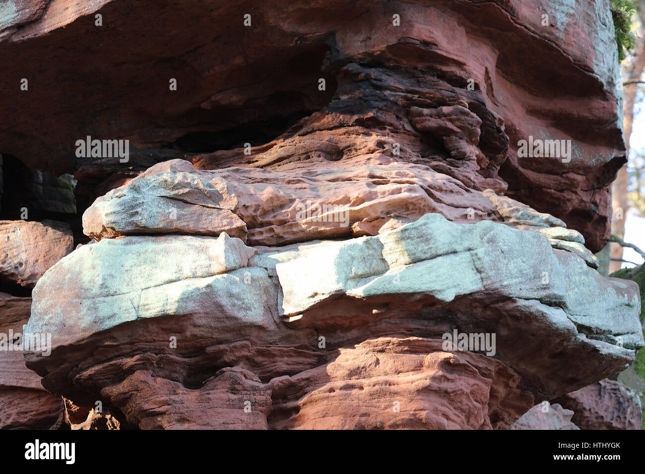 Buntsandstein und roter Fels im Pfalzer Wald Foto Stock