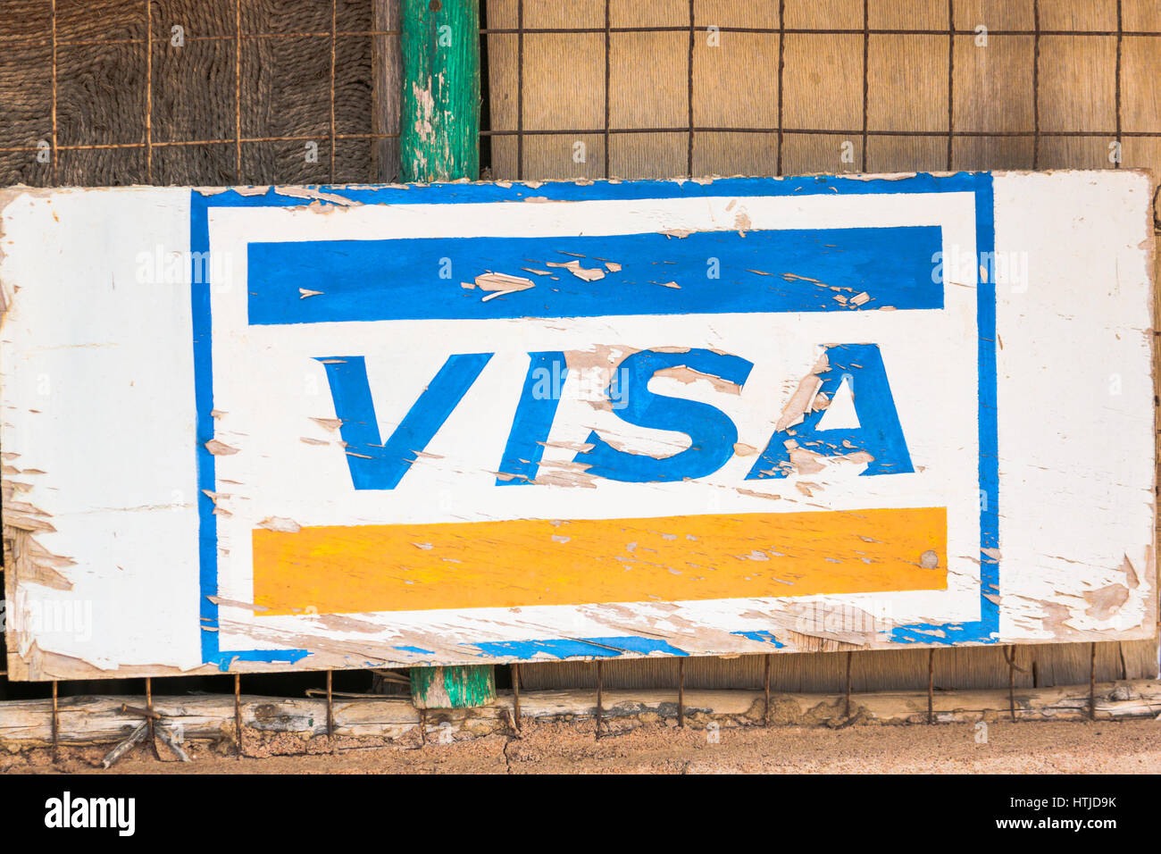 Self Made logo Visa appeso nella parte anteriore del negozio locale. Malindi in Kenya Foto Stock