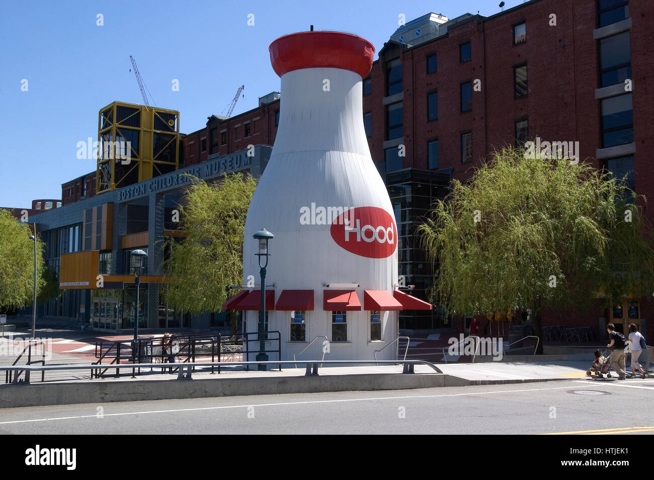 La bottiglia di latte gelato stand - di fronte al Boston il Museo dei Bambini di Boston, Massachusetts Foto Stock