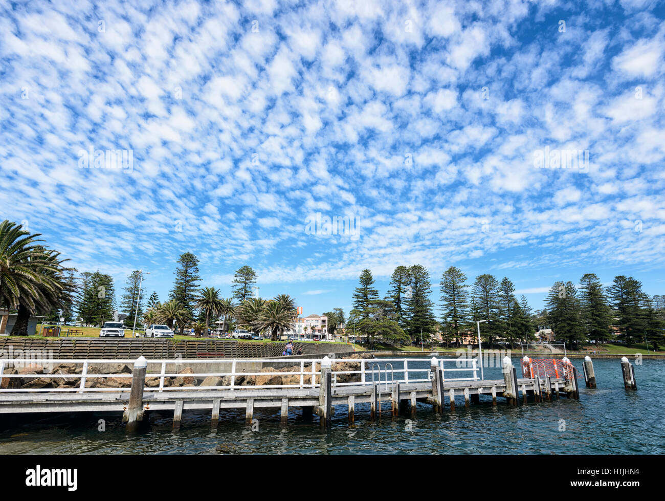 Jetty in Kiama Harbour, una piccola panoramica costiera e città turistica sulla costa di Illawarra, Nuovo Galles del Sud, NSW, Australia Foto Stock