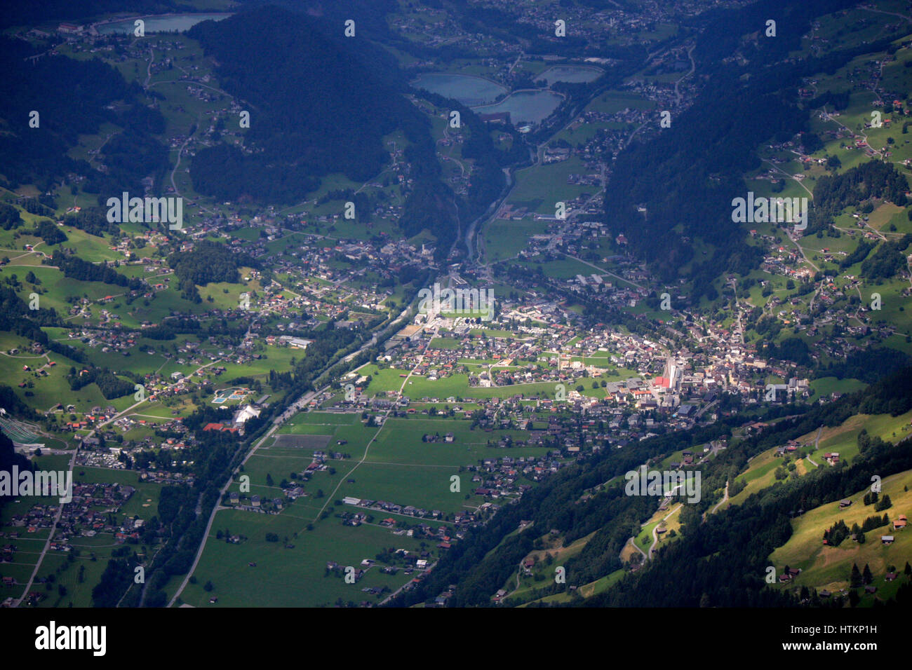 Luftbild: Schruns, Montafon, Vorarlberg, Oesterreich. Foto Stock