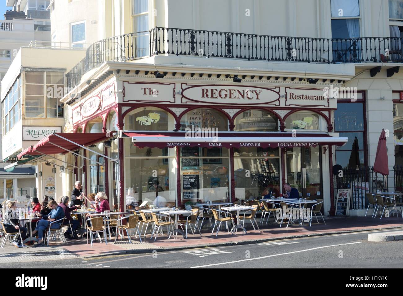 BRIGHTON EAST SUSSEX REGNO UNITO 30 Settembre 2015: Inglese tradizionale con il pesce e il Chip Shop sul lungomare di Brighton Foto Stock