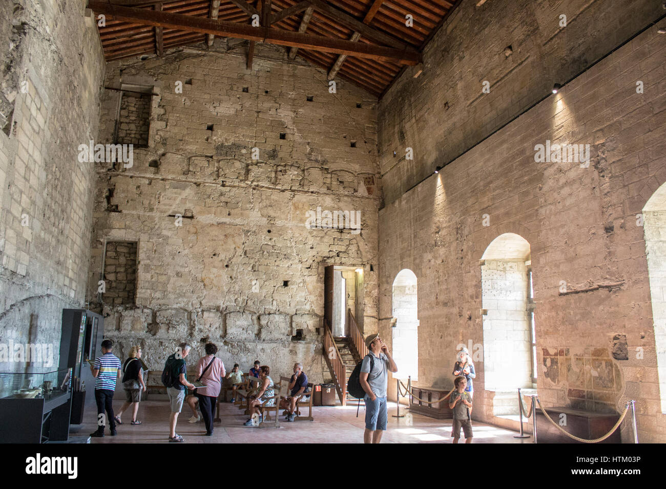 All'interno del Palais des Papes o Palazzo Papale, uno dei più grandi e medievali più importanti edifici gotici in Europa. Un sito del Patrimonio Mondiale dal 19 Foto Stock