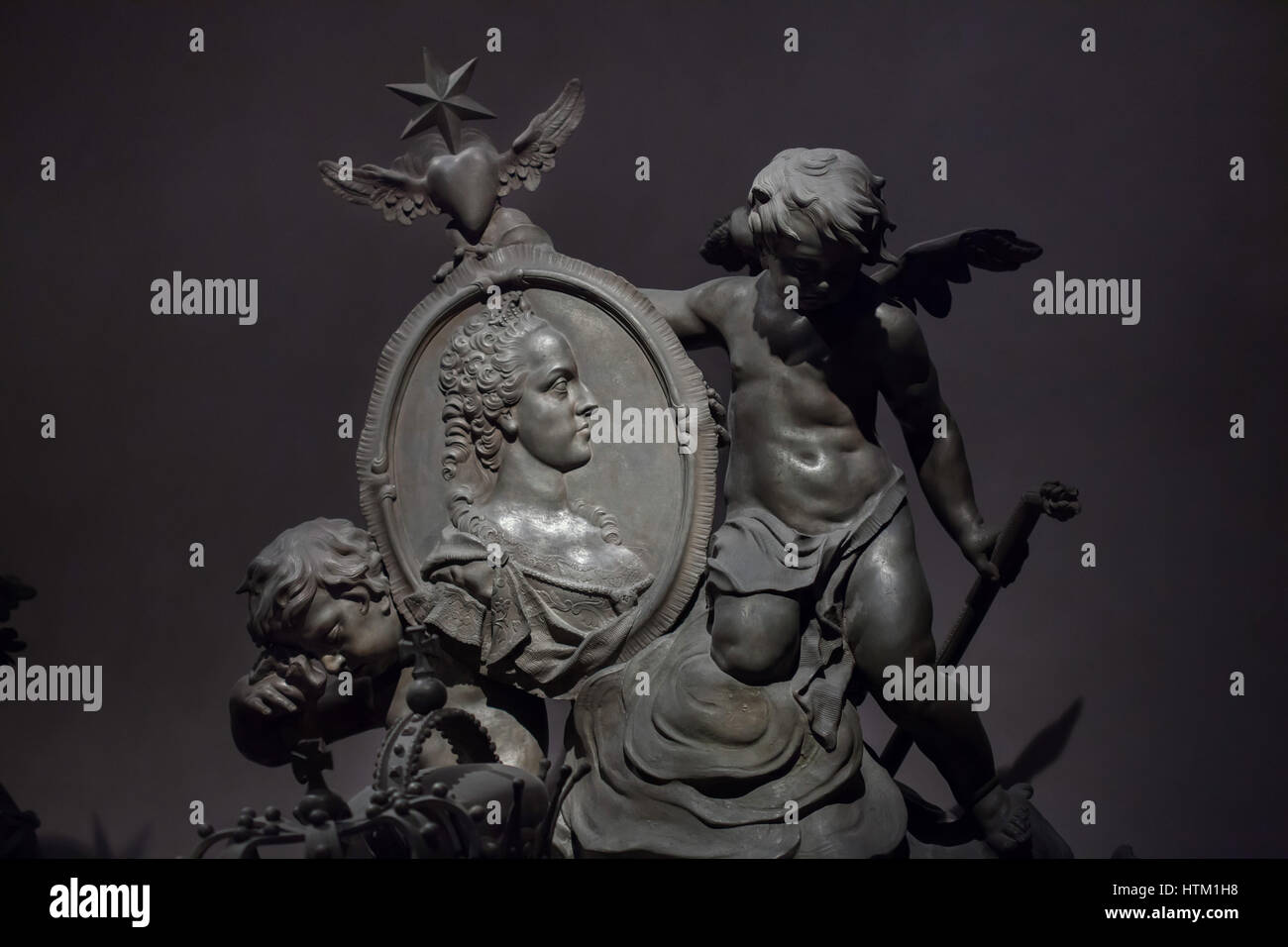 L'arciduchessa Principessa Isabella Maria di Parma (1741 - 1763) raffigurato sul suo sarcofago nella Kaisergruft (cripta imperiale) a Vienna, Austria. La principessa Isabella è stata la prima moglie del Sacro Romano Imperatore Giuseppe II. Morì all'età di 21 anni di vaiolo contratta durante la sua seconda gravidanza. Foto Stock