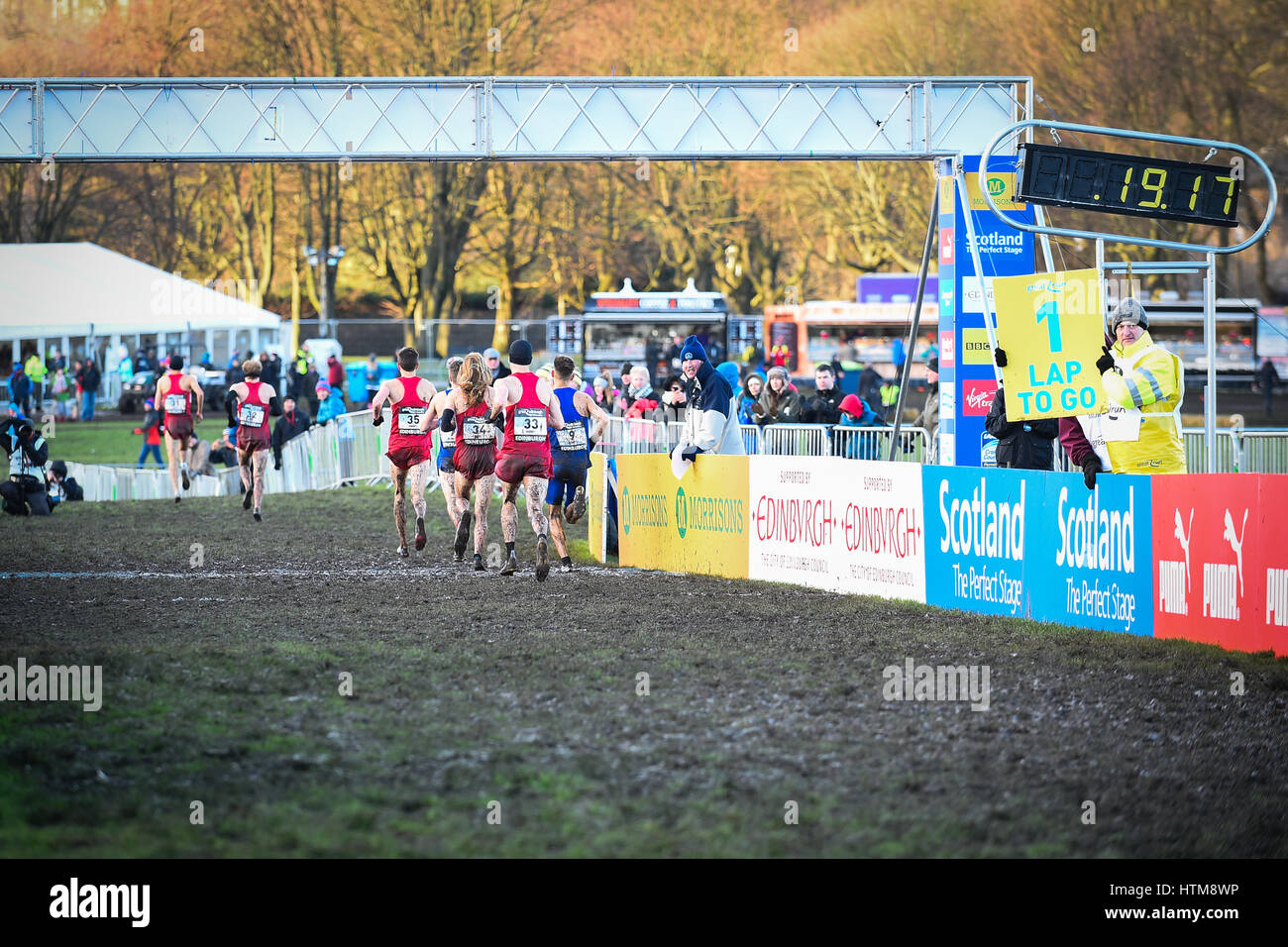 Edimburgo, Scozia, Regno Unito, 10 gennaio 2015 - elite atleti competere nel grande edinburgh cross country run. Questo senior uomini 8k gara è stata vinta da ultimo Foto Stock