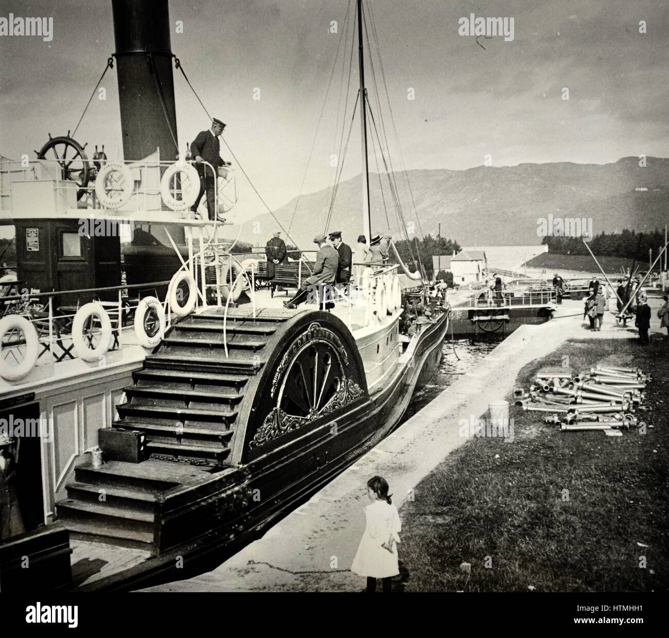 Battello a vapore vicino a Fort William, Scozia, 1900 Foto Stock