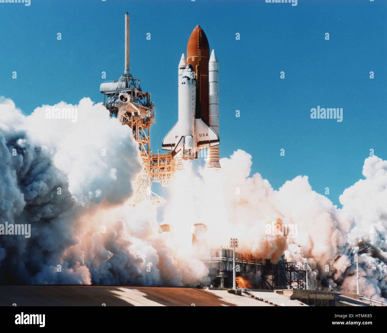 Lancio della navetta spaziale Columbia da Kennedy Space Center, Florida, 4 aprile 1997. Fotografia della NASA. Foto Stock