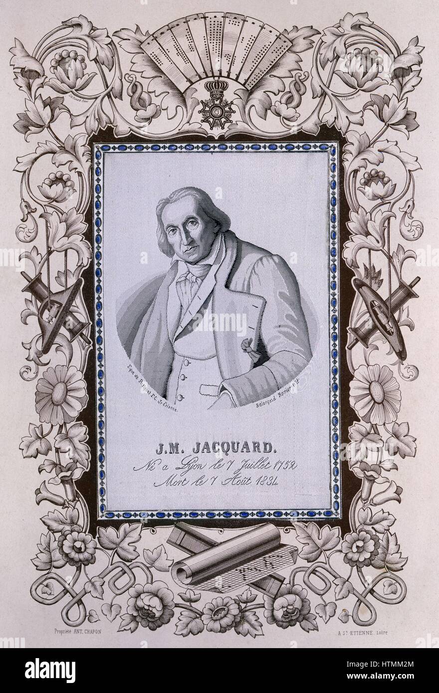Joseph Marie Jacquqrd (1752-1834) francese seta-weaver e inventore. Ritratto tessuti a telaio Jacquard, circondato da confine stampato che mostra le schede perforate, carta per la progettazione di schemi, navette, bobine, ecc. Colore Foto Stock