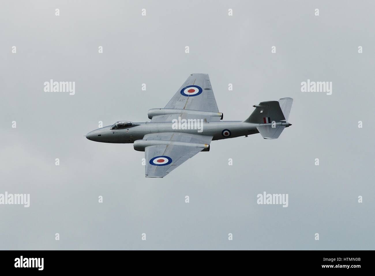 English Electric Canberra PR9 bombardiere xh134 visualizza all'Airshow di Dunsfold nel Surrey, Inghilterra. È stato costruito nel 1959 per la Royal Air Force. Foto Stock