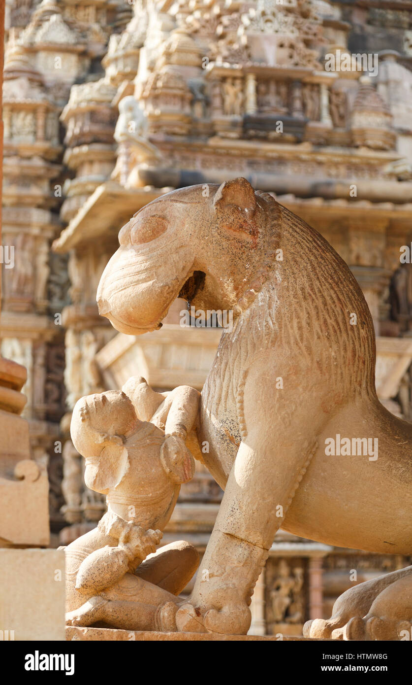 Kandariya Mahadeva Temple, tempio del distretto di Khajuraho, Khajuraho, Madhya Pradesh, India Foto Stock