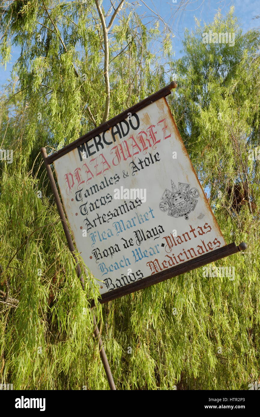 Mercato tradizionale segno in Puerto Vallarta, Messico Foto Stock