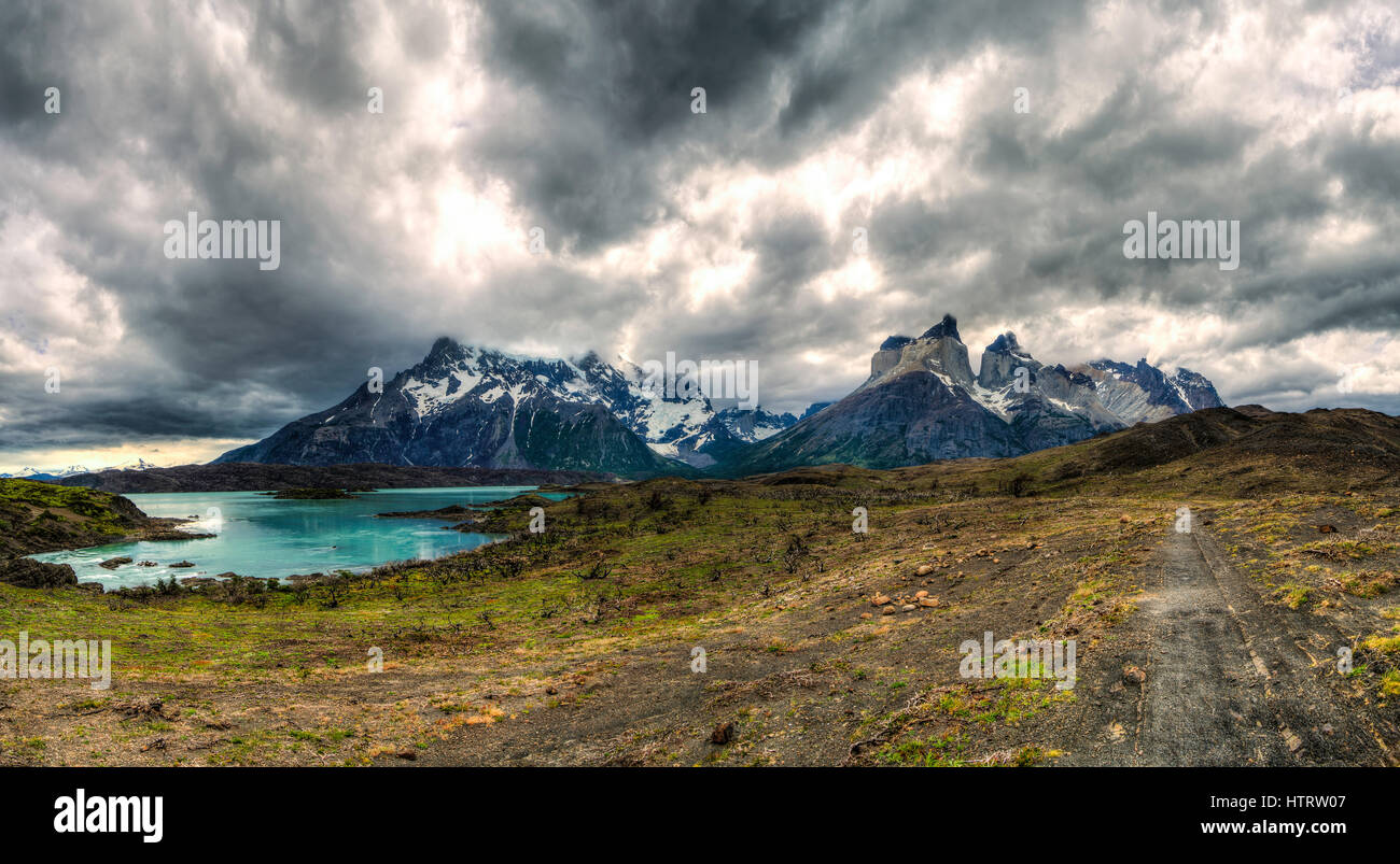 Il bellissimo Parco Nazionale Torres del Paine in Patagonia, Cile Foto Stock