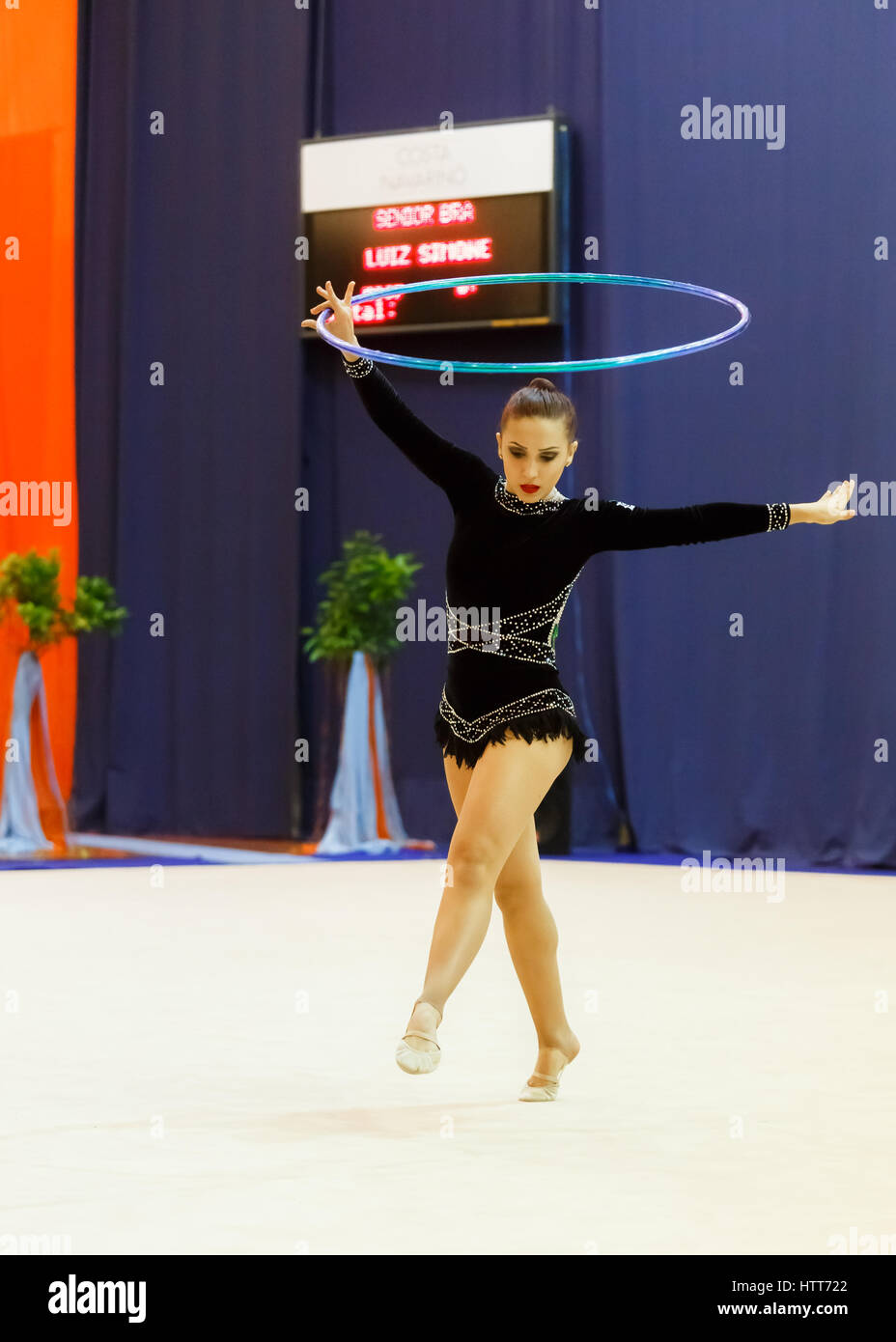 Kalamata, Grecia. 24 apr, 2016. Luiz Simone prestazioni con anello in ventiquattresima riunione internazionale di ginnastica ritmica Foto Stock