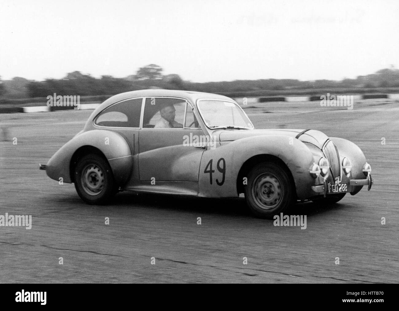 1947 Healey Elliott, E.B. Wadsworth, a Silverstone xv sett 1956 Peterborough Motor Club evento. Foto Stock