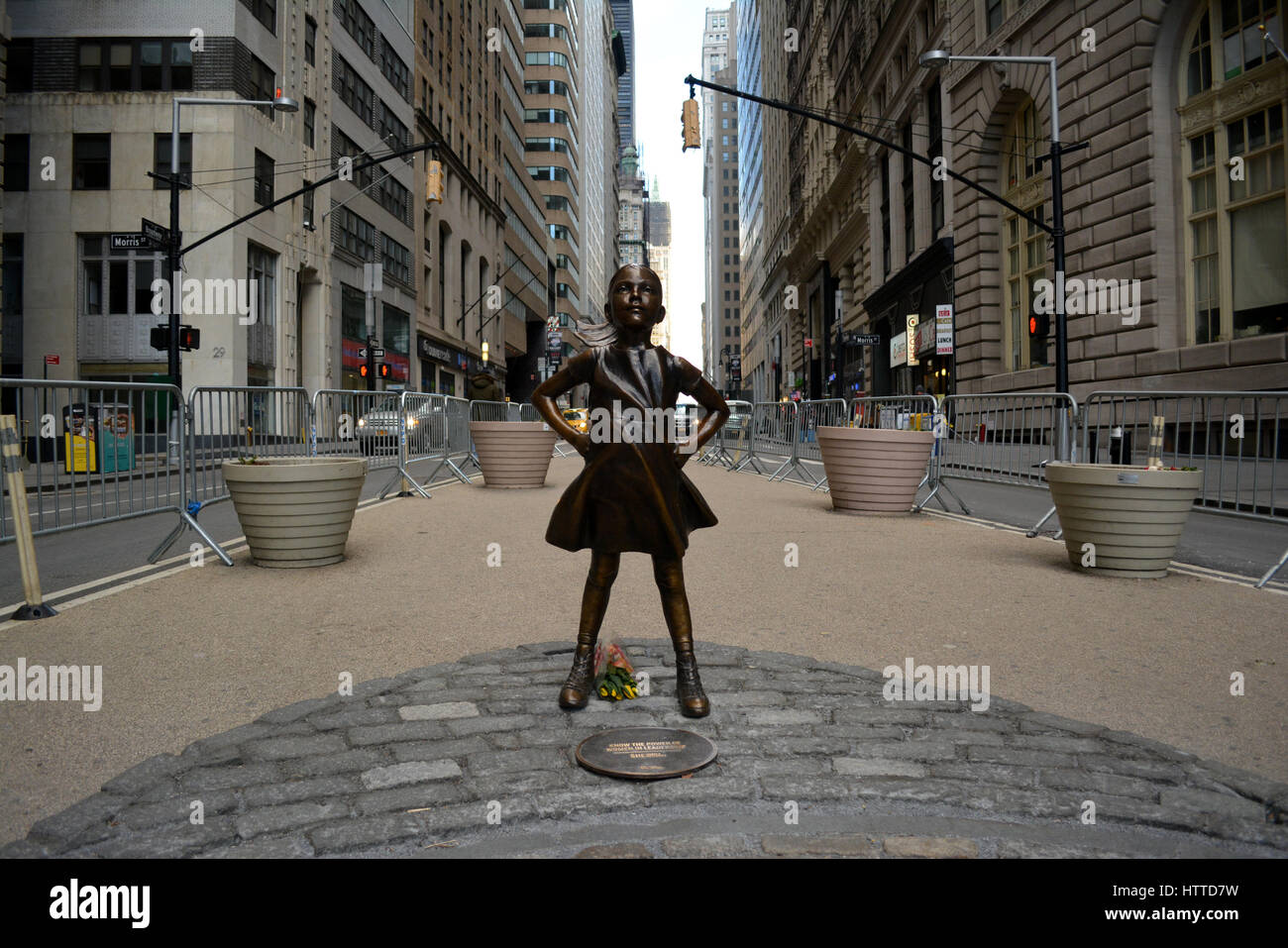 'L'impavido ragazza la statua che si trova nella parte inferiore di Manhattan. Foto Stock