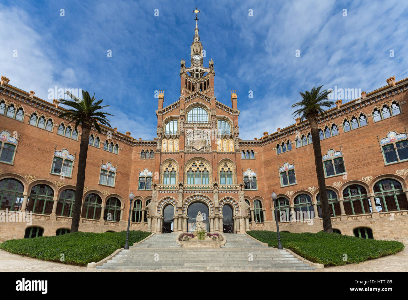 Hospital de la Santa Creu i Sant Pau, Barcellona, in Catalogna, Spagna. Dal catalano modernisme architetto Lluís Domènech i Montaner. Foto Stock