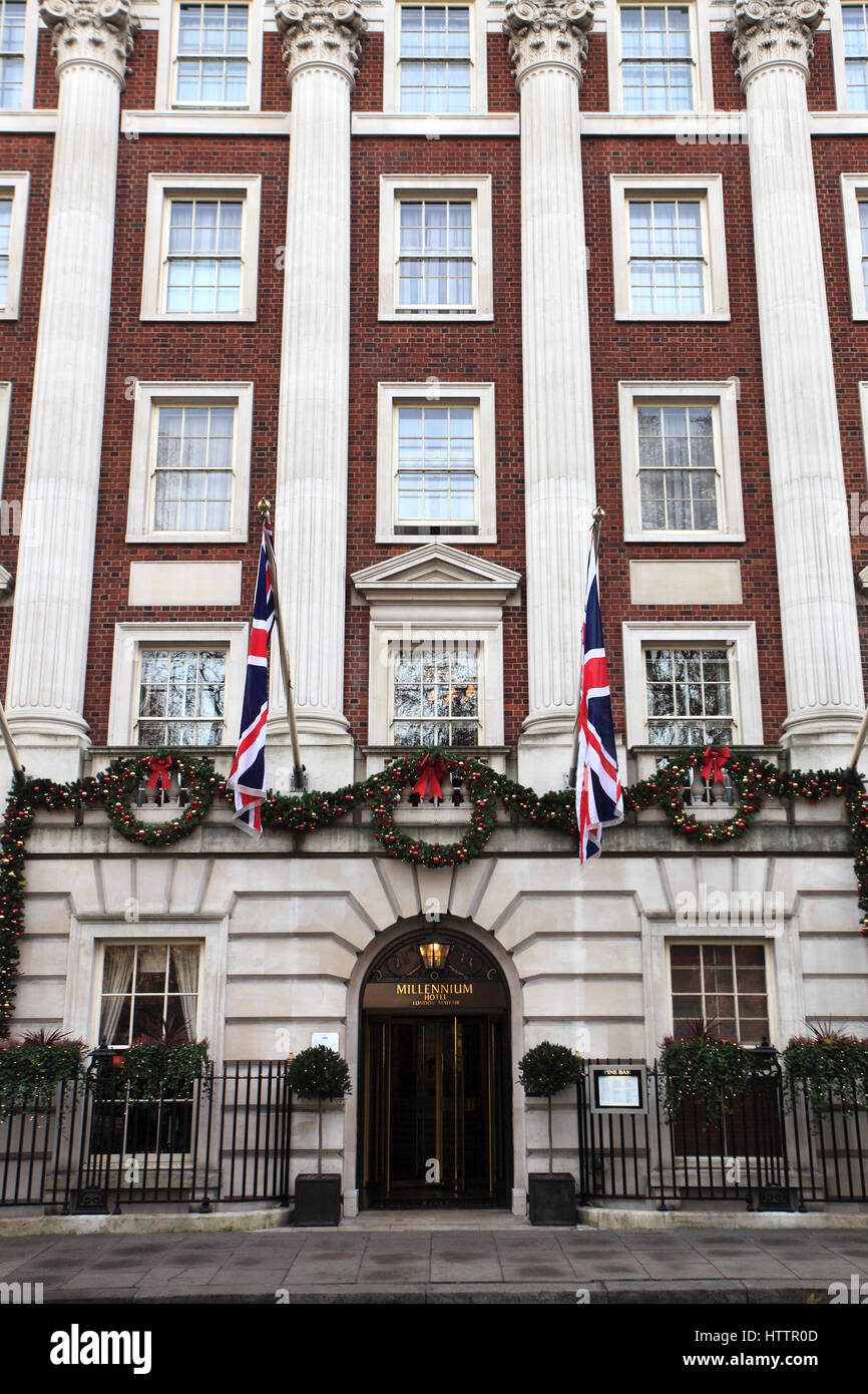 Il Millennium Hotel frontage, Grosvenor Square, Mayfair, Londra Foto Stock