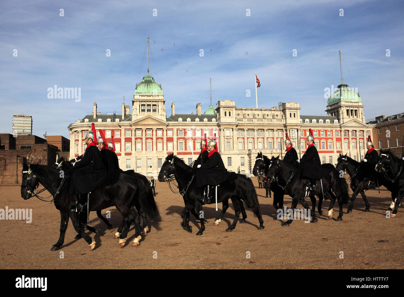 Cavalleria della famiglia, cambiando la guardia a la sfilata delle Guardie a Cavallo, Westminster, London City Foto Stock