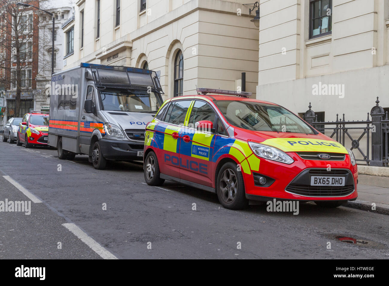 Londra auto della polizia - la protezione diplomatica gruppo Foto Stock