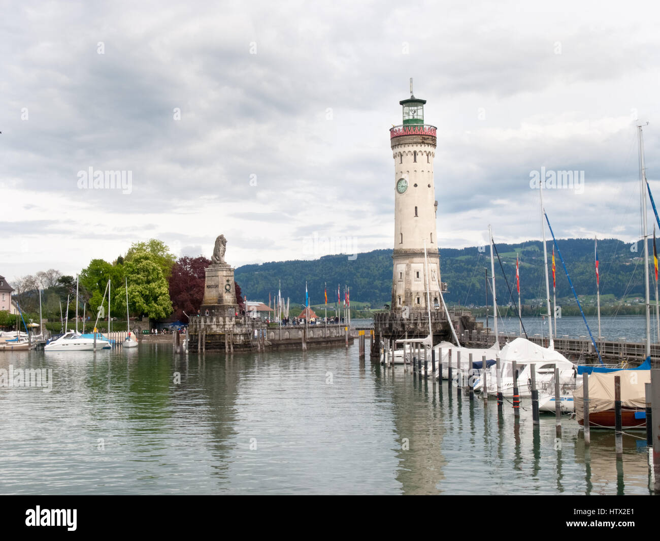 Lindau, Germania - 2 Maggio 2015: Il Faro all'ingresso della Marina. Foto Stock