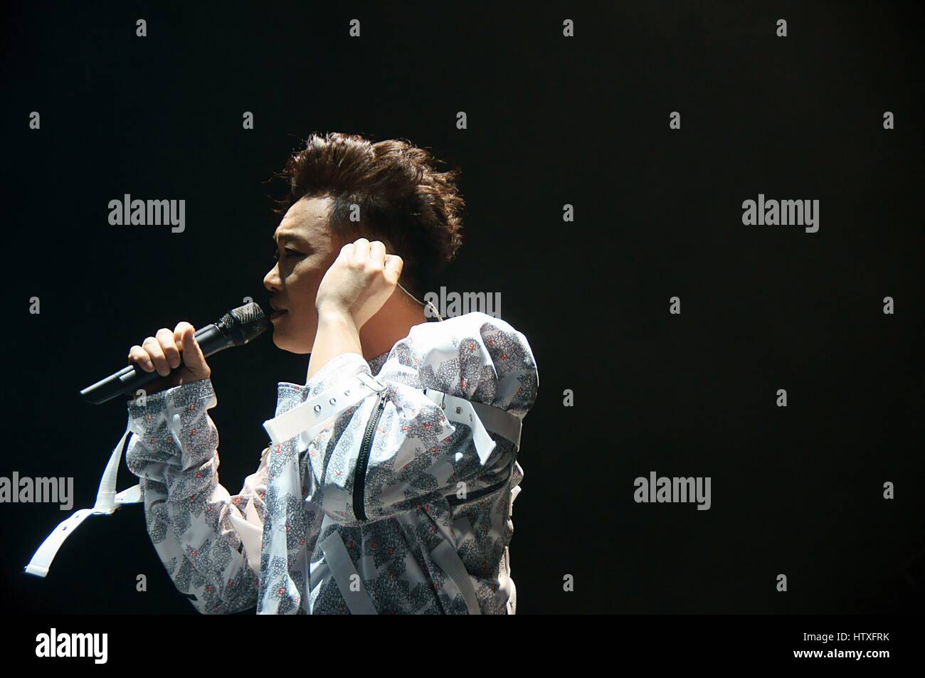 Eason Chan, vita World Tour, 28 marzo 2014 con un concerto presso la London Arena O2 Foto Stock