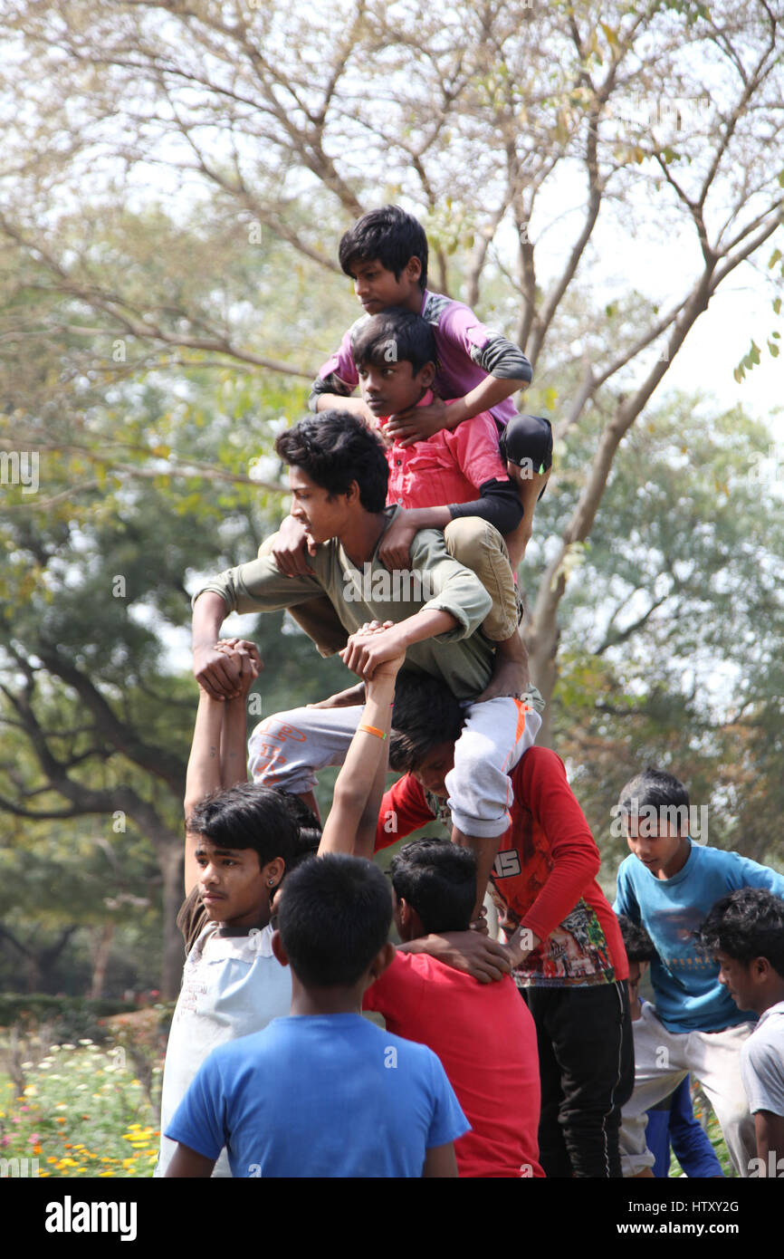 Studenti Performing Art Game, Parco per bambini, Nuova Delhi, India (© Saji Maramon) Foto Stock