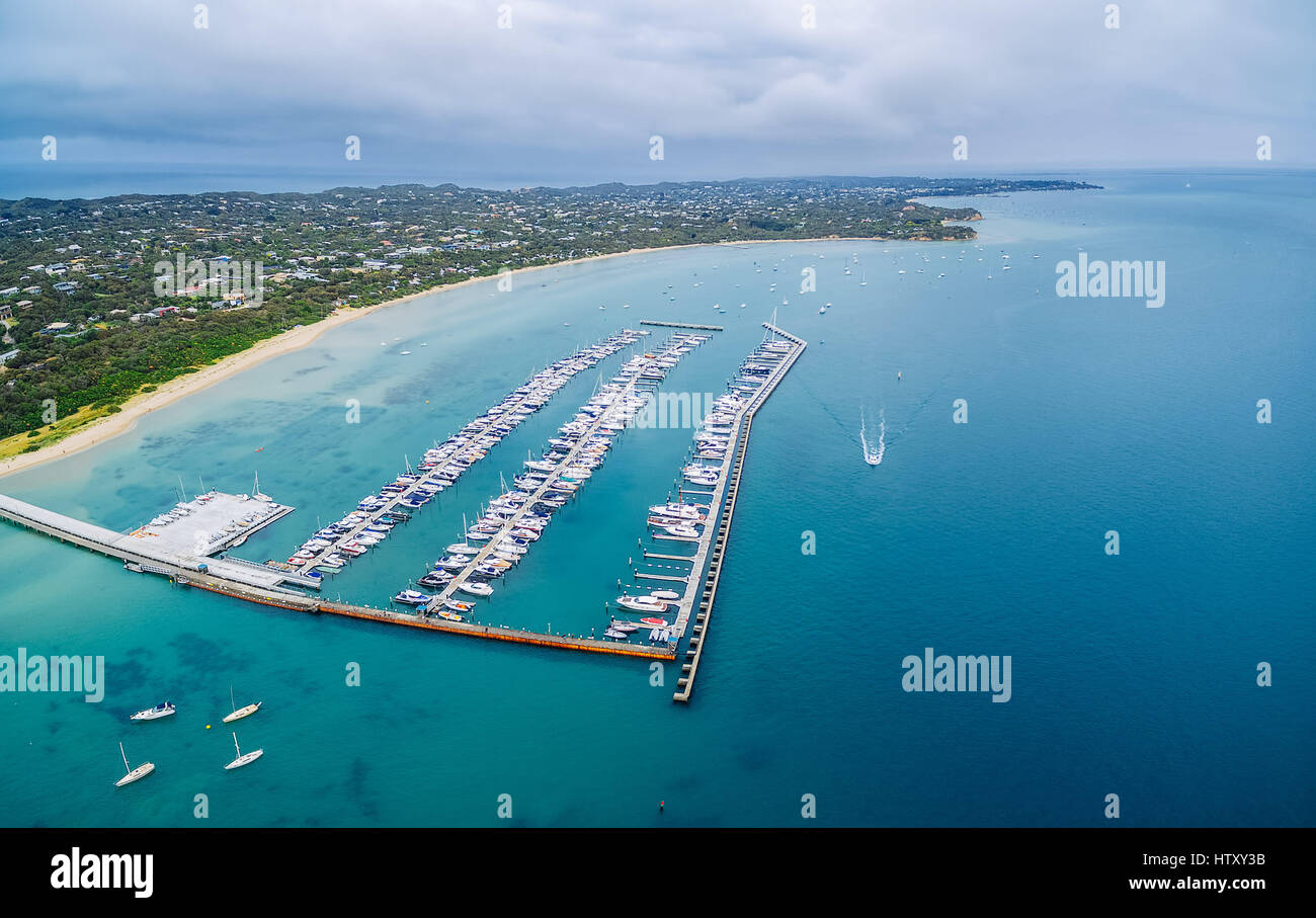 Vista aerea di Blairgowrie Marina sulla Penisola di Mornington, Melbourne Australia Foto Stock