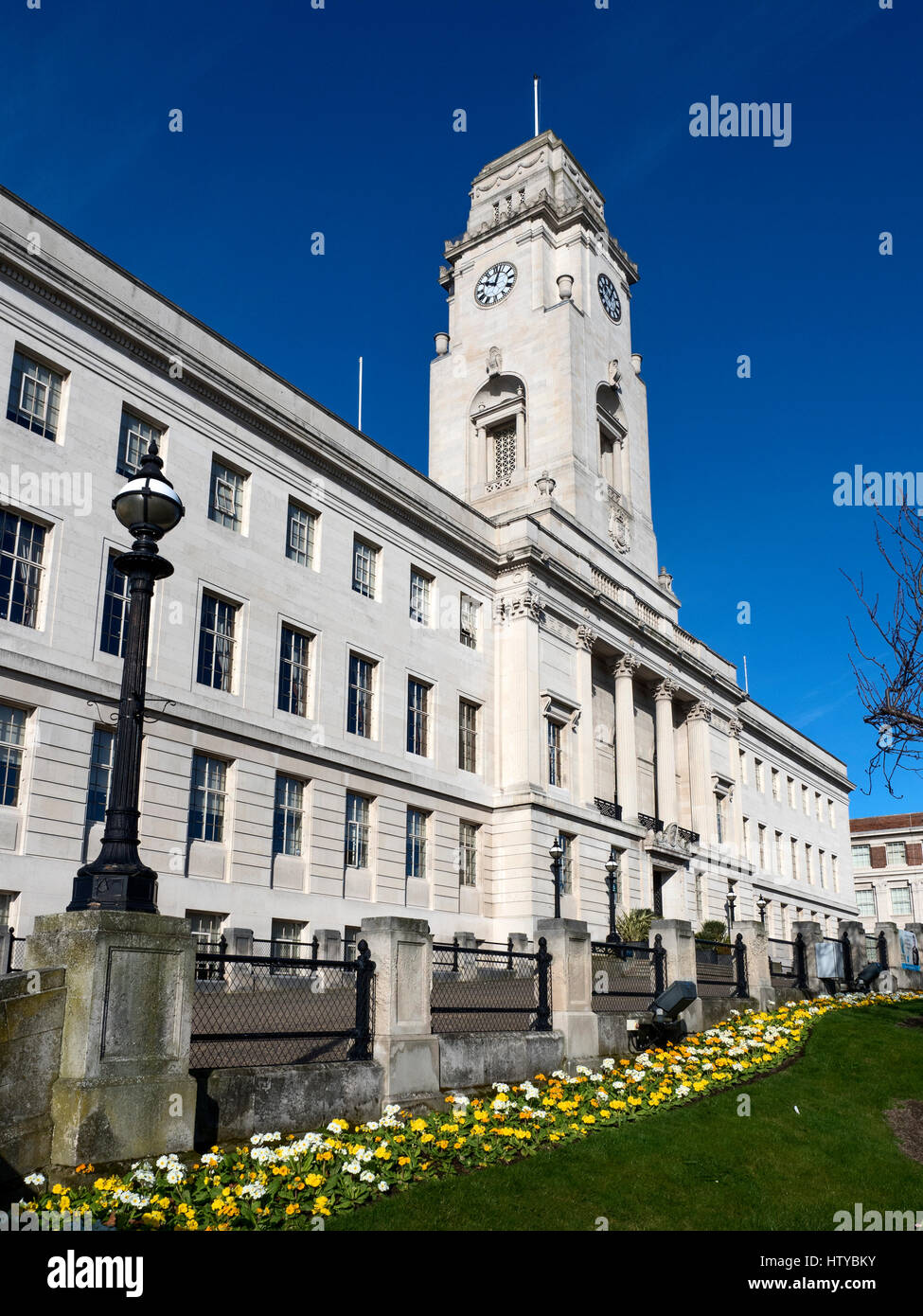 La pietra di Portland municipio edificio a Barnsley in primavera nel South Yorkshire Inghilterra Foto Stock