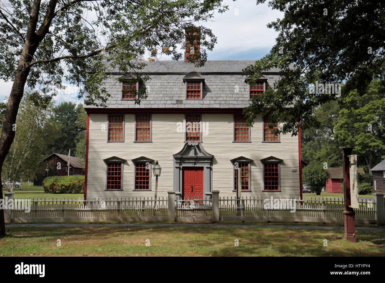 La Dwight House una casa dal 1754 nel centro storico di Deerfield, contea di Franklin, Massachusetts, Stati Uniti. Foto Stock