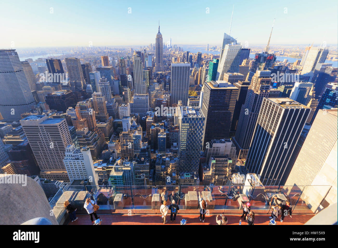 Stati Uniti d'America, New York Manhattan, Top del Rock Observatory, Midtown Manhattan e Empire State Building Foto Stock