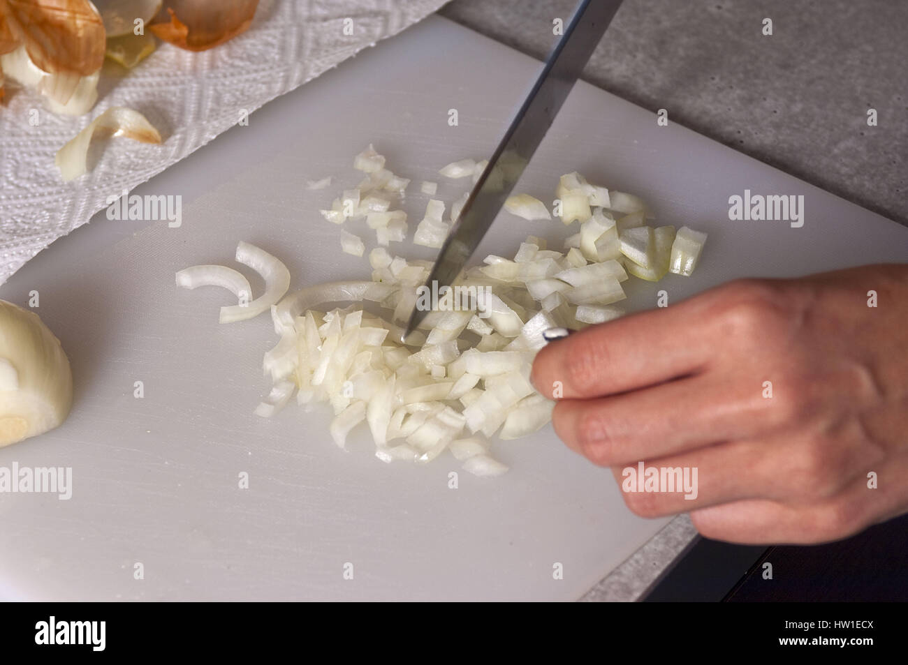 Cipolla tagliata, Zwiebel schneiden Foto Stock