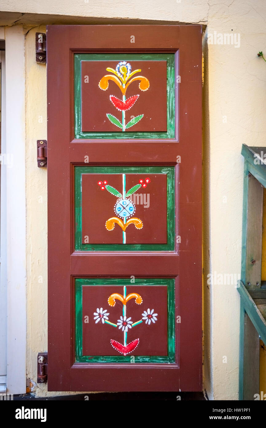 Bellissimo fregio floreale in legno marrone persiana Foto Stock