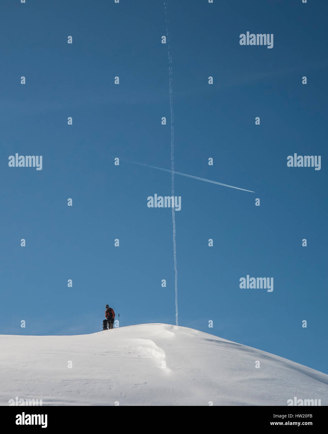 Con le racchette da neve gruppi esplorare le montagne del Villgratental in Ost Tirol Austria vicino alla South Tirol confine con Italia Foto Stock