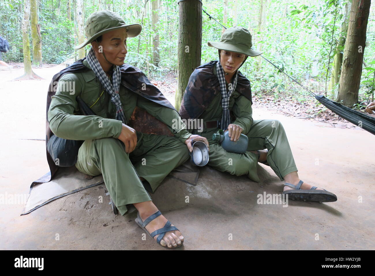 I tunnel di củ chi sono immensa rete di collegamento di gallerie sotterranee situate in củ chi distretto di Ho chi minh a Saigon, Vietnam Foto Stock