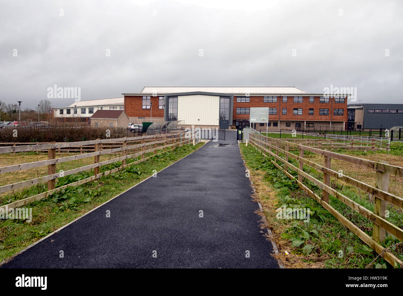 Cranbrook, nuova città creato vicino a Exeter, Devon. Istruzione edificio del campus. Foto Marzo 2017. Foto Stock