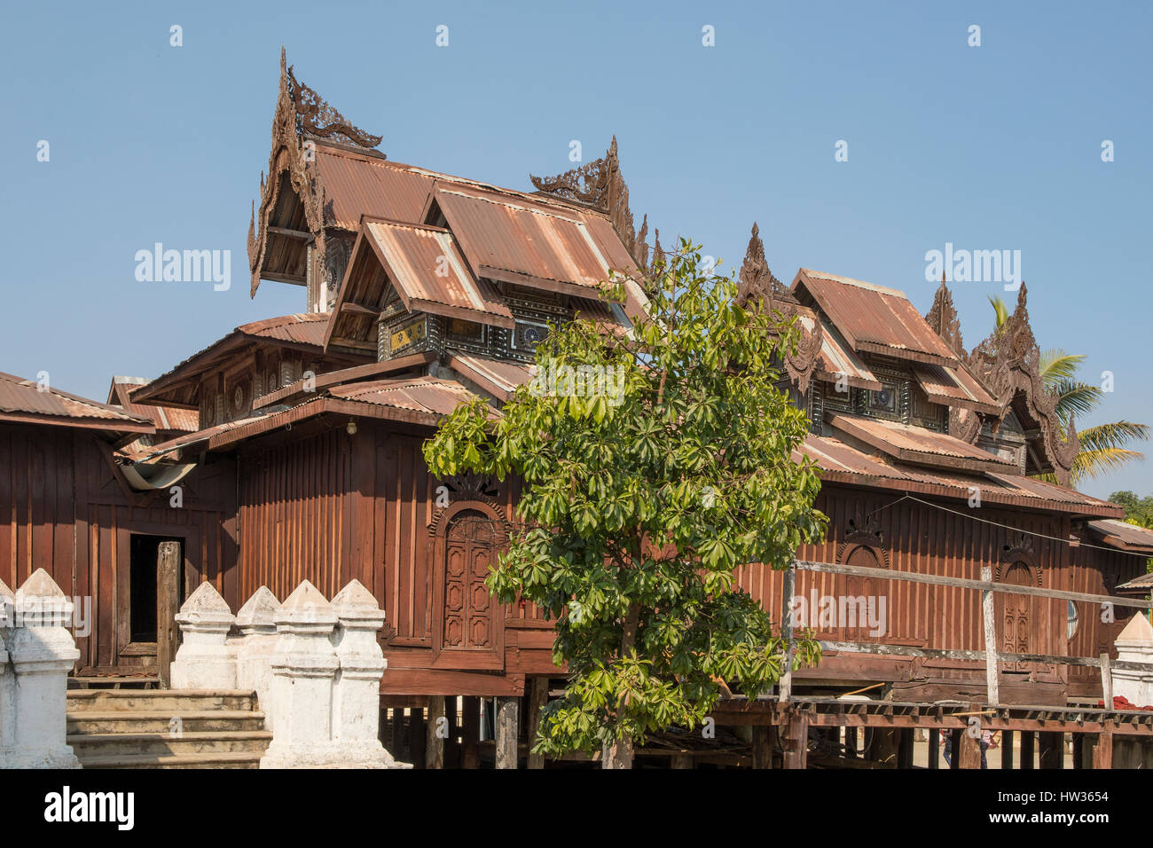 Monastero Kyaukpyugyi, vicino Lago Inle Foto Stock