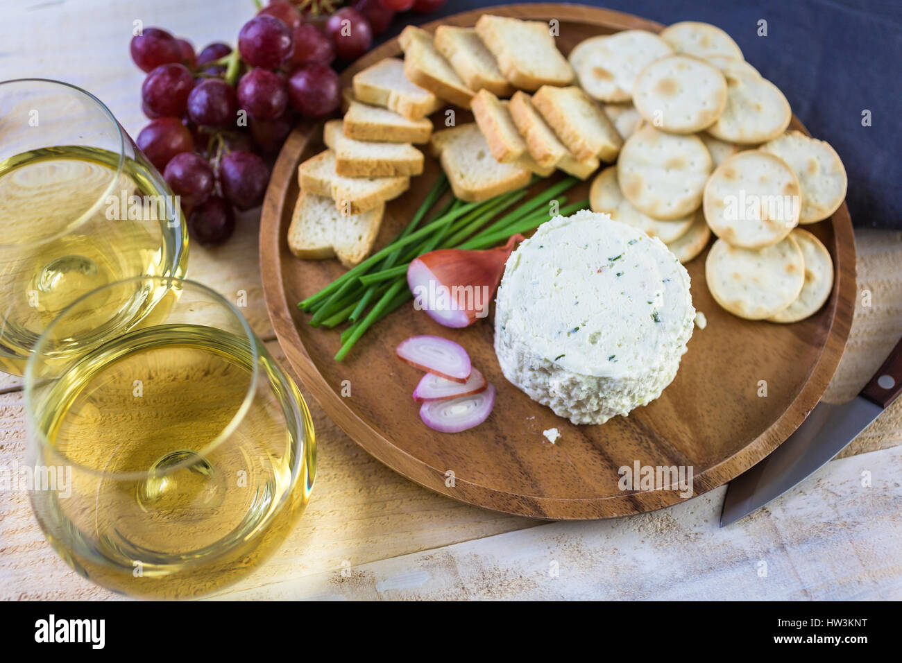 Soft aromatizzato il formaggio cremoso con scalogno e erba cipollina. Foto Stock