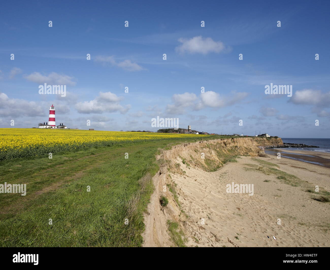 Vista del litorale in ritirata causati dall'erosione costiera, a happisburgh norfolk England Regno Unito Foto Stock