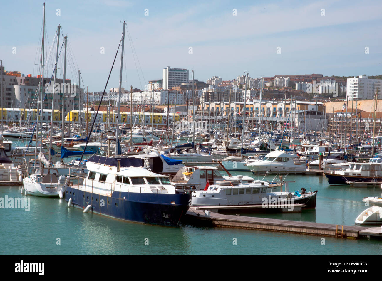 Vista su Brighton Marina, Brighton, Sussex, Regno Unito. Foto Stock
