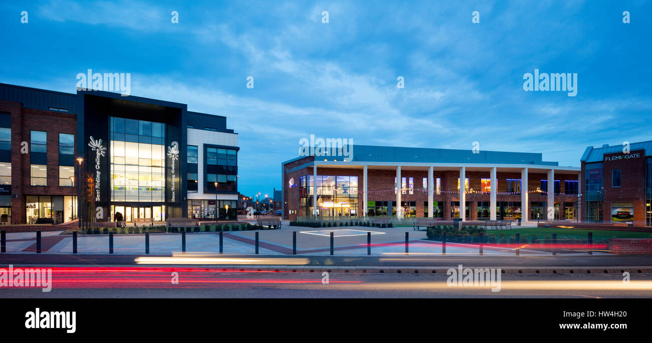 Vista esterna del Flemingate, un nuovo centro commerciale e per il tempo libero in sede Beverley, Yorkshire, Regno Unito. Foto Stock